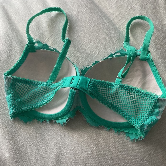 VS balconette bra - Picture 2 of 4